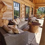 Luxus-blockhausparadies Eveningwood Im Spessart By Interhome * Heimbuchenthal